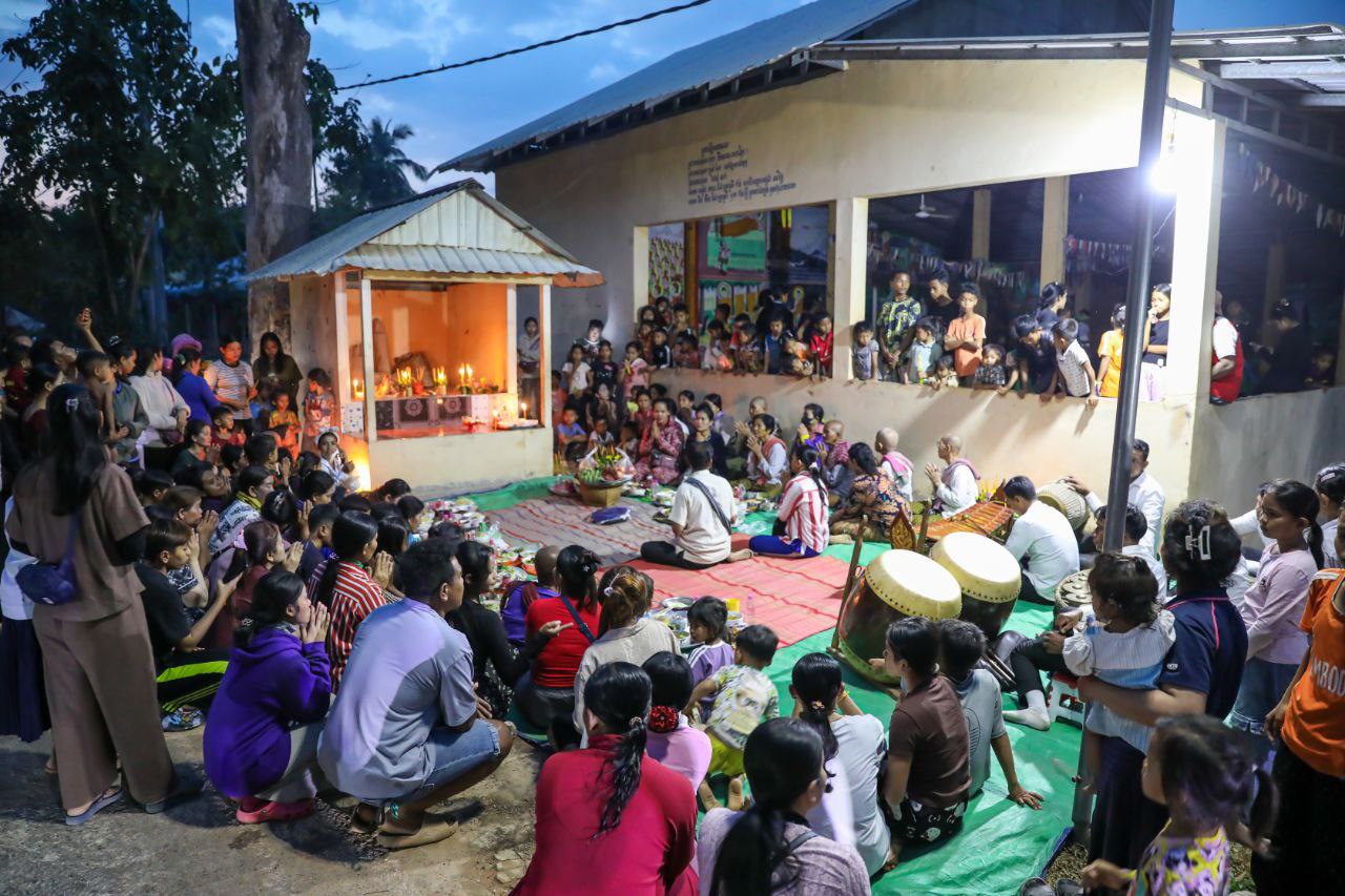 អ្នកស្រុកអង្គរប្រារព្ធពិធីបុណ្យឡើងមាឃ (ឡើងអ្នកតា) តាមទំនៀម